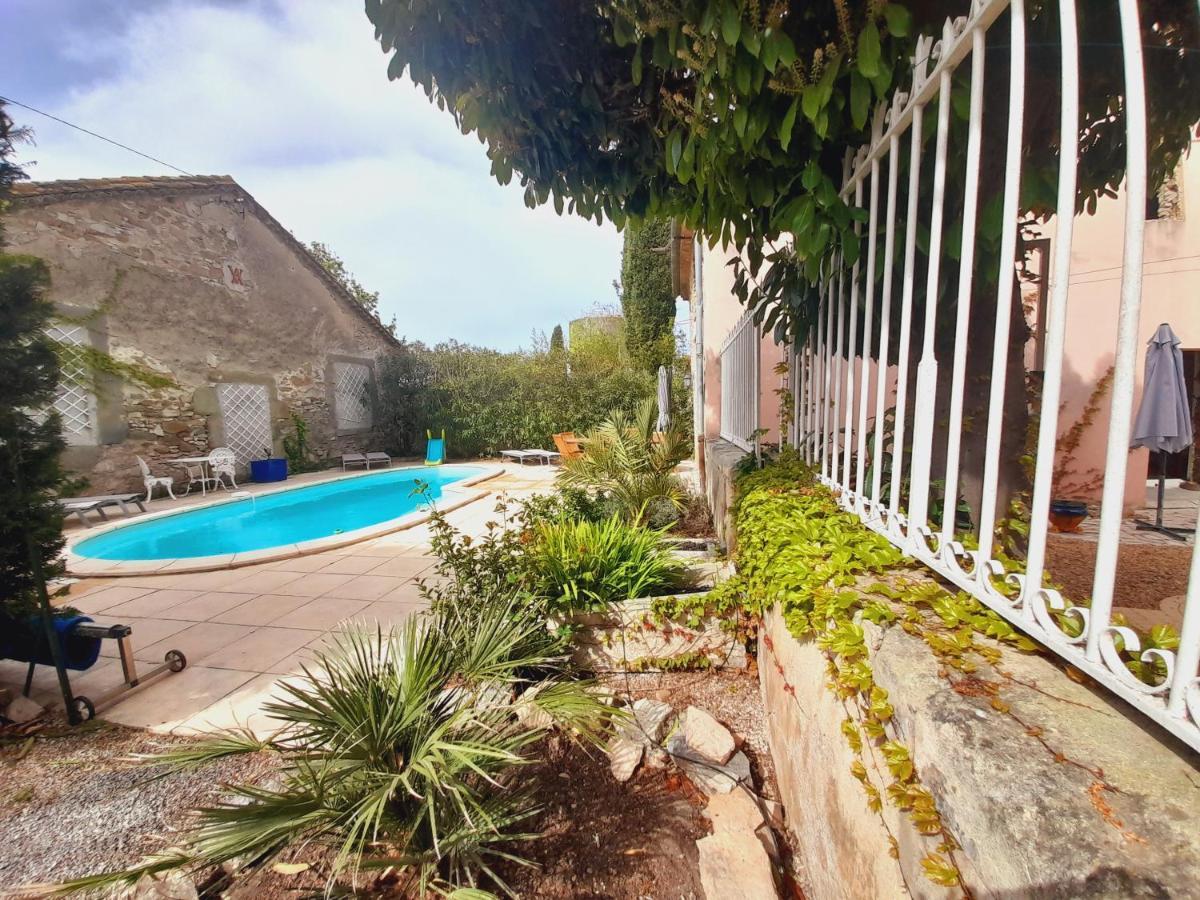 Le Gite De Sainte Valiere Piscine Et Spa Exterior foto
